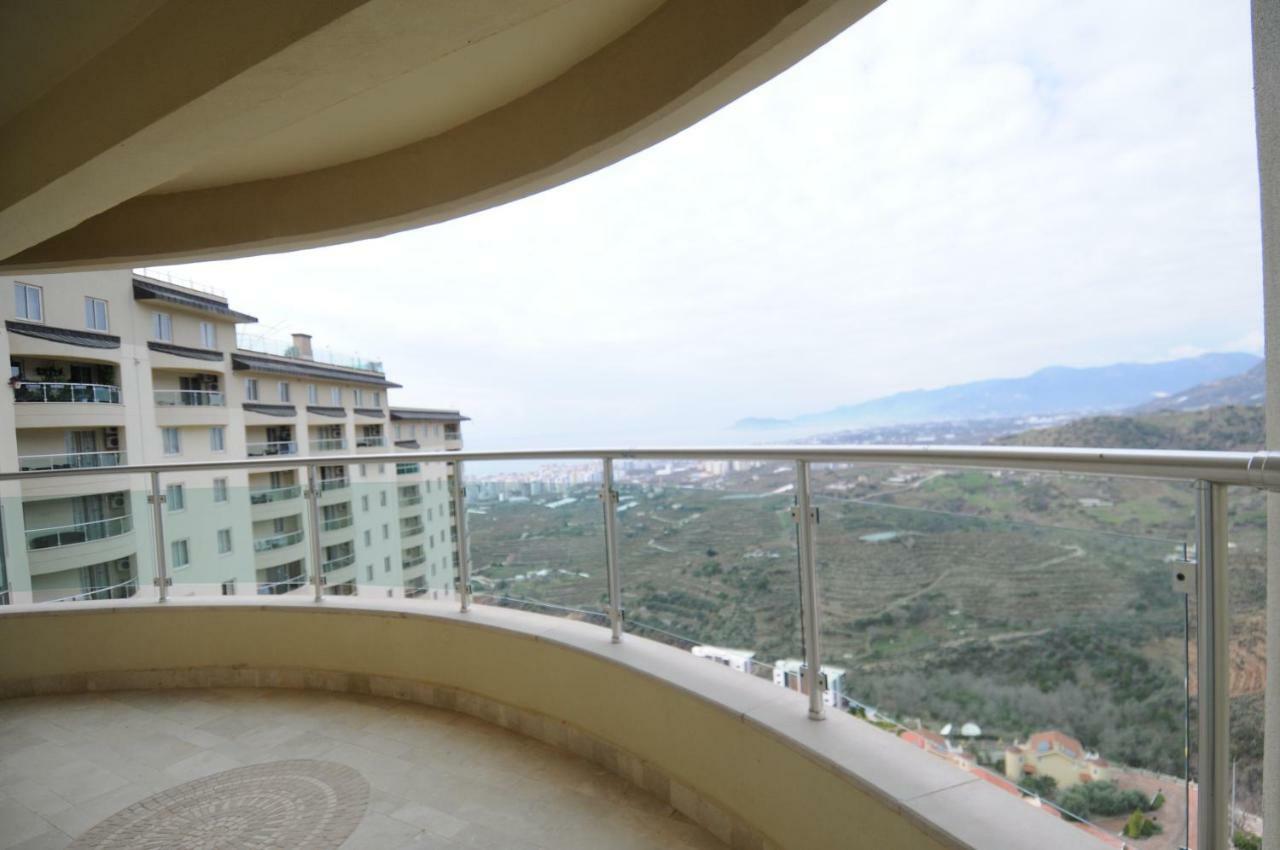 Gold City 2b2b Penthouse Main Building With Free Aqua Park Appartement